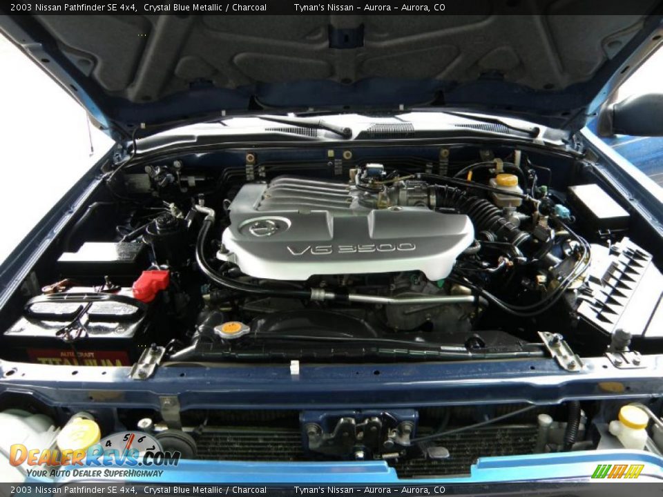 2003 Nissan Pathfinder SE 4x4 Crystal Blue Metallic / Charcoal Photo #16