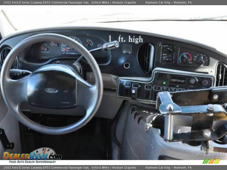 2002 Ford E Series Cutaway E450 Commercial Passenger Van Oxford White / Medium Graphite Photo #7