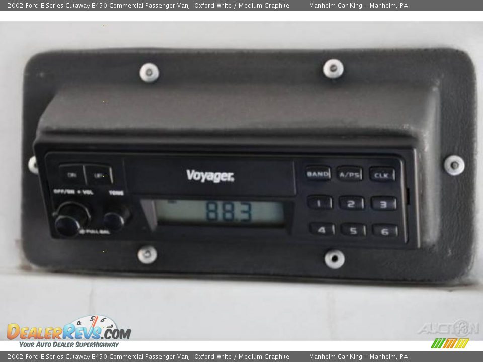 2002 Ford E Series Cutaway E450 Commercial Passenger Van Oxford White / Medium Graphite Photo #10