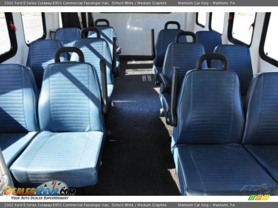 2002 Ford E Series Cutaway E450 Commercial Passenger Van Oxford White / Medium Graphite Photo #12