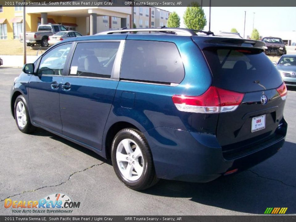 2011 Toyota Sienna LE South Pacific Blue Pearl / Light Gray Photo #3