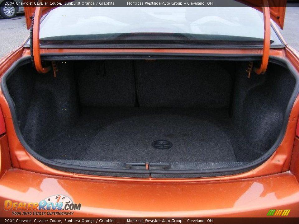 2004 Chevrolet Cavalier Coupe Sunburst Orange / Graphite Photo #24