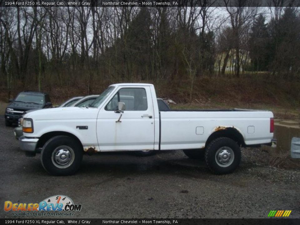 1994 Ford F250 XL Regular Cab White / Gray Photo #4