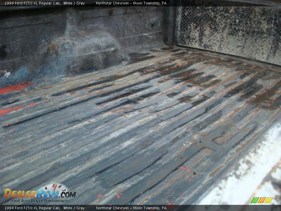 1994 Ford F250 XL Regular Cab White / Gray Photo #6