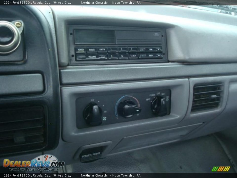 1994 Ford F250 XL Regular Cab White / Gray Photo #13