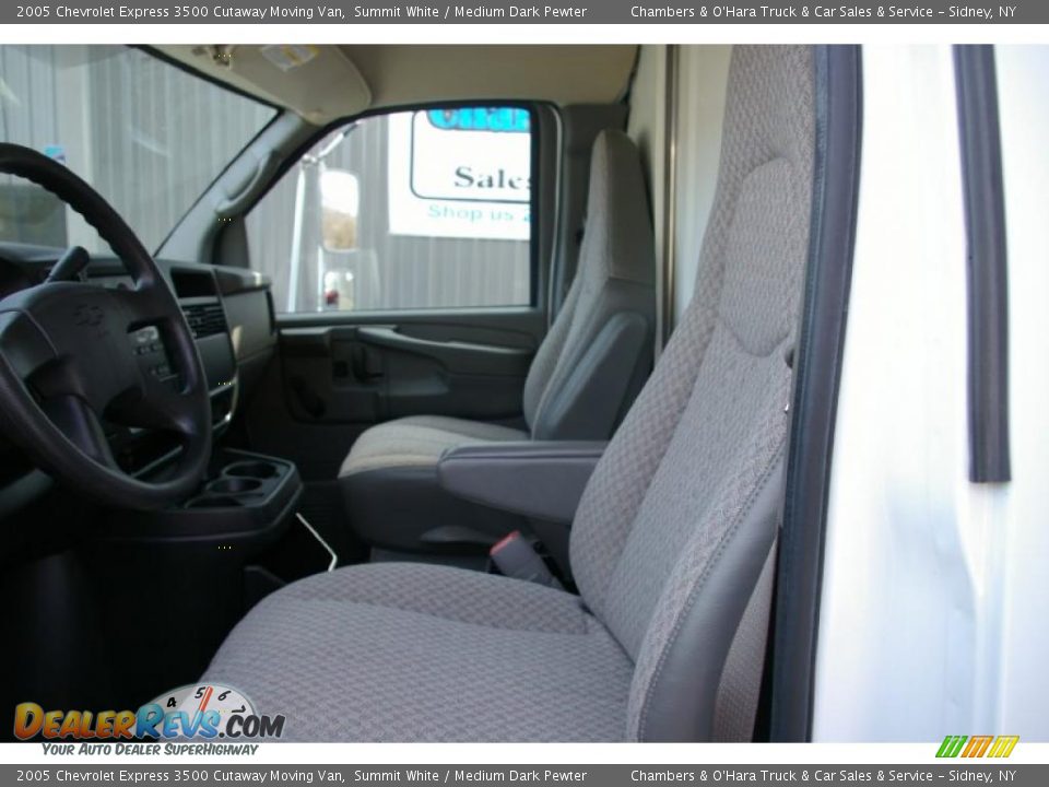 2005 Chevrolet Express 3500 Cutaway Moving Van Summit White / Medium Dark Pewter Photo #3