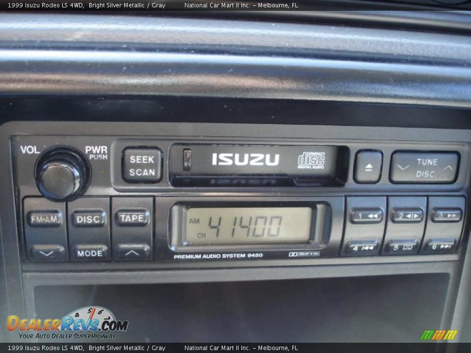 1999 Isuzu Rodeo LS 4WD Bright Silver Metallic / Gray Photo #14