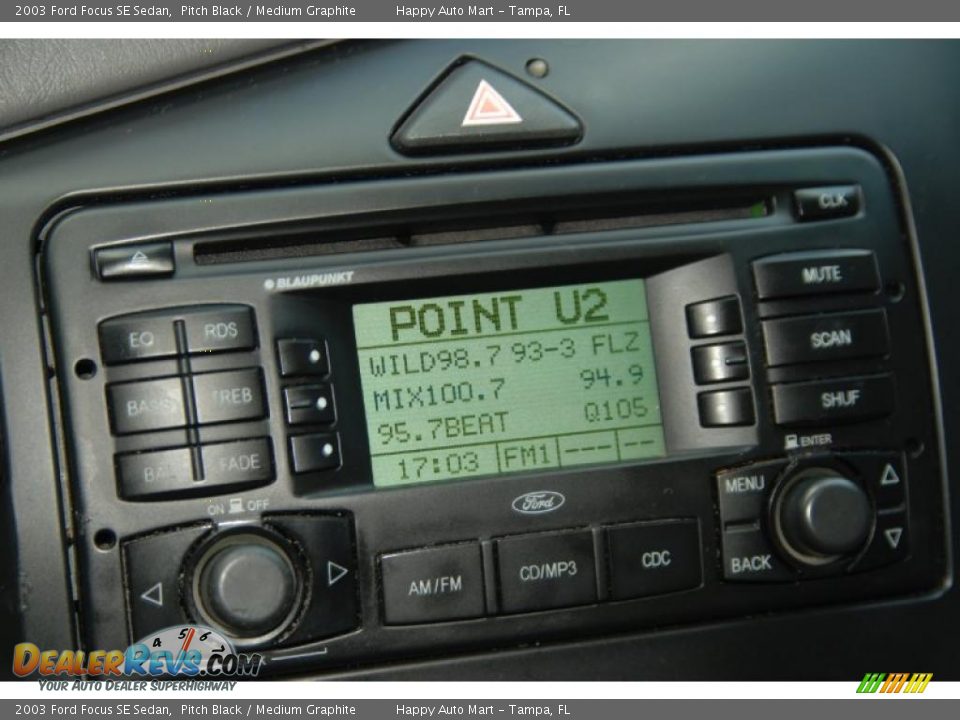 2003 Ford Focus SE Sedan Pitch Black / Medium Graphite Photo #14