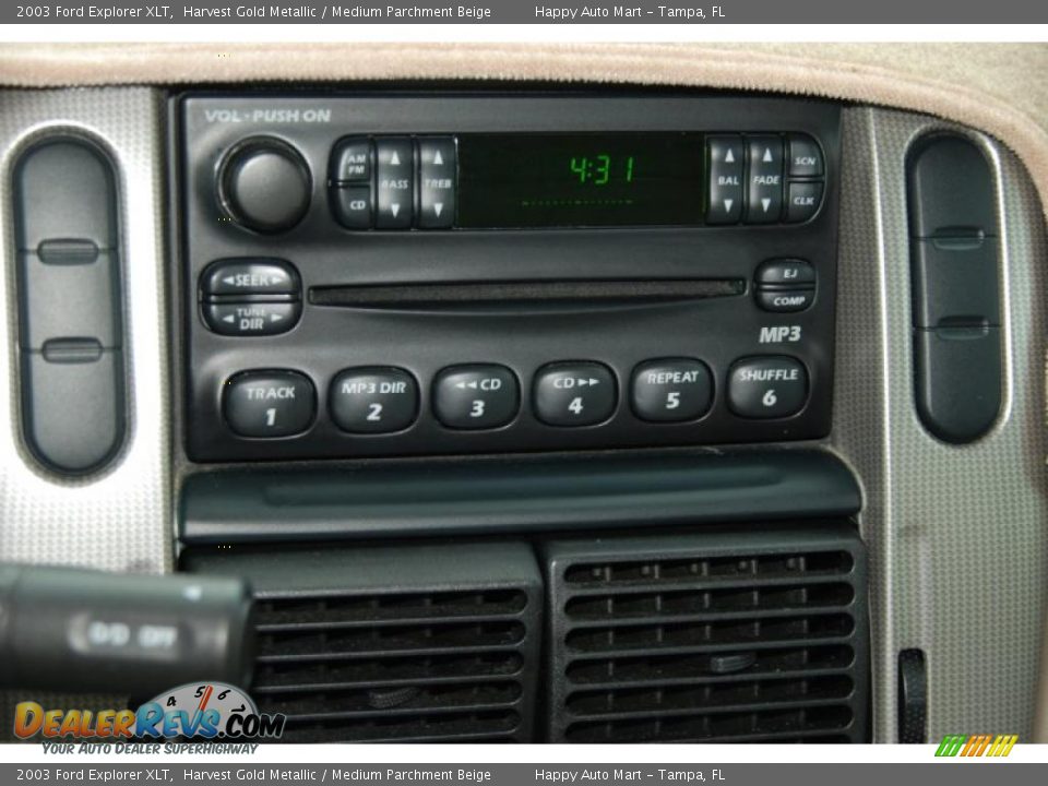 2003 Ford Explorer XLT Harvest Gold Metallic / Medium Parchment Beige Photo #19
