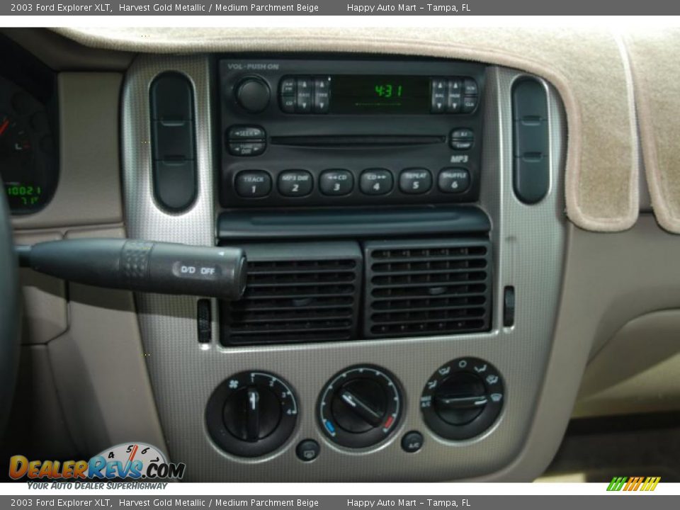 2003 Ford Explorer XLT Harvest Gold Metallic / Medium Parchment Beige Photo #20