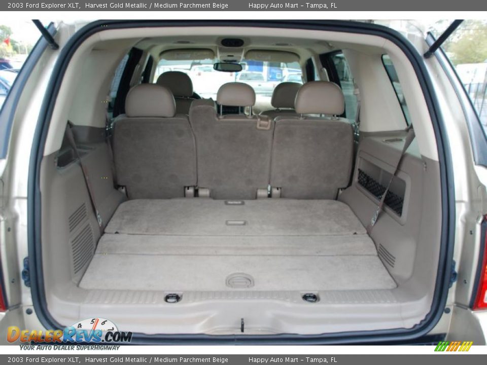 2003 Ford Explorer XLT Harvest Gold Metallic / Medium Parchment Beige Photo #30