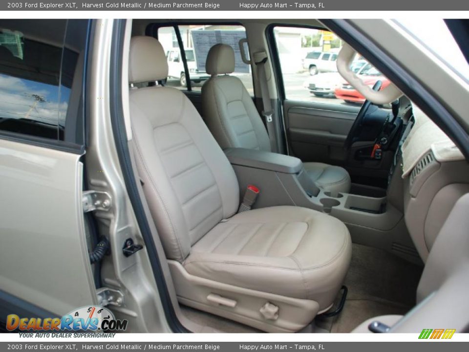 2003 Ford Explorer XLT Harvest Gold Metallic / Medium Parchment Beige Photo #35