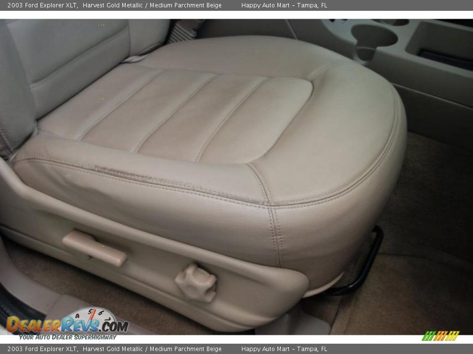 2003 Ford Explorer XLT Harvest Gold Metallic / Medium Parchment Beige Photo #36