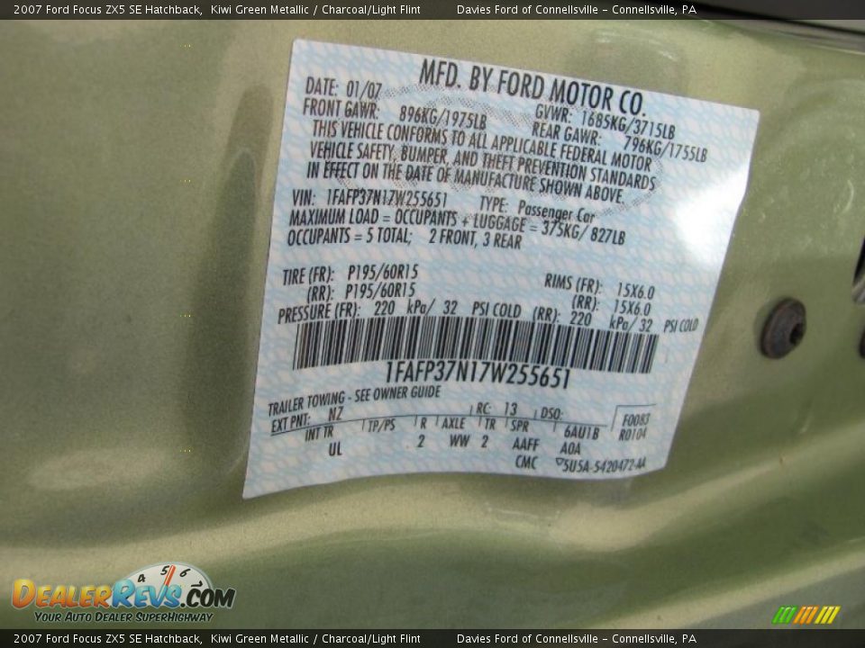 2007 Ford Focus ZX5 SE Hatchback Kiwi Green Metallic / Charcoal/Light Flint Photo #15