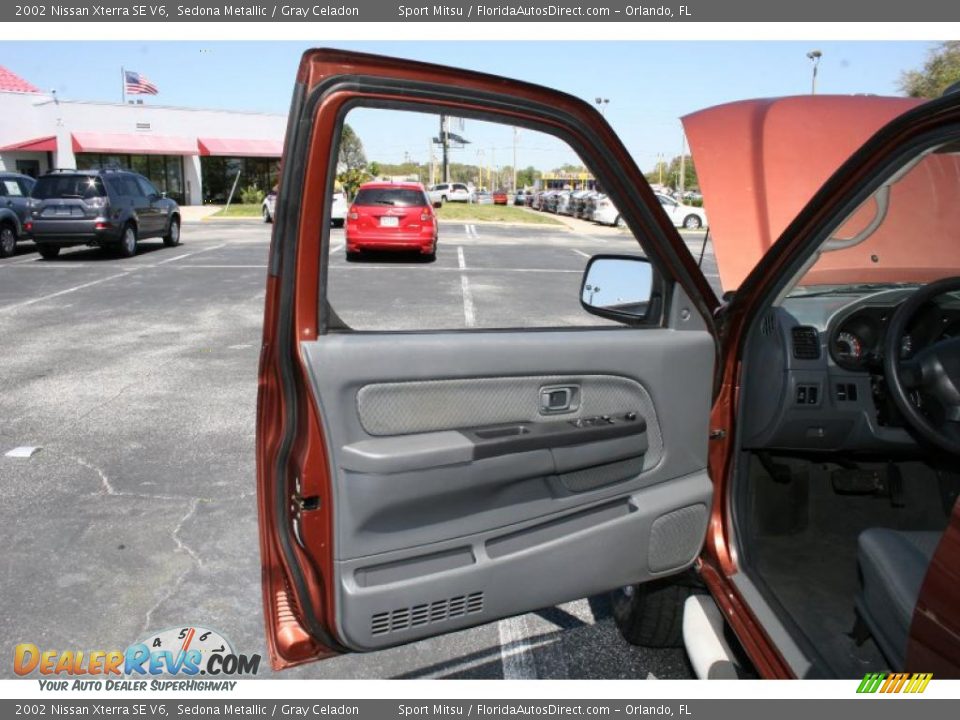 2002 Nissan Xterra SE V6 Sedona Metallic / Gray Celadon Photo #26