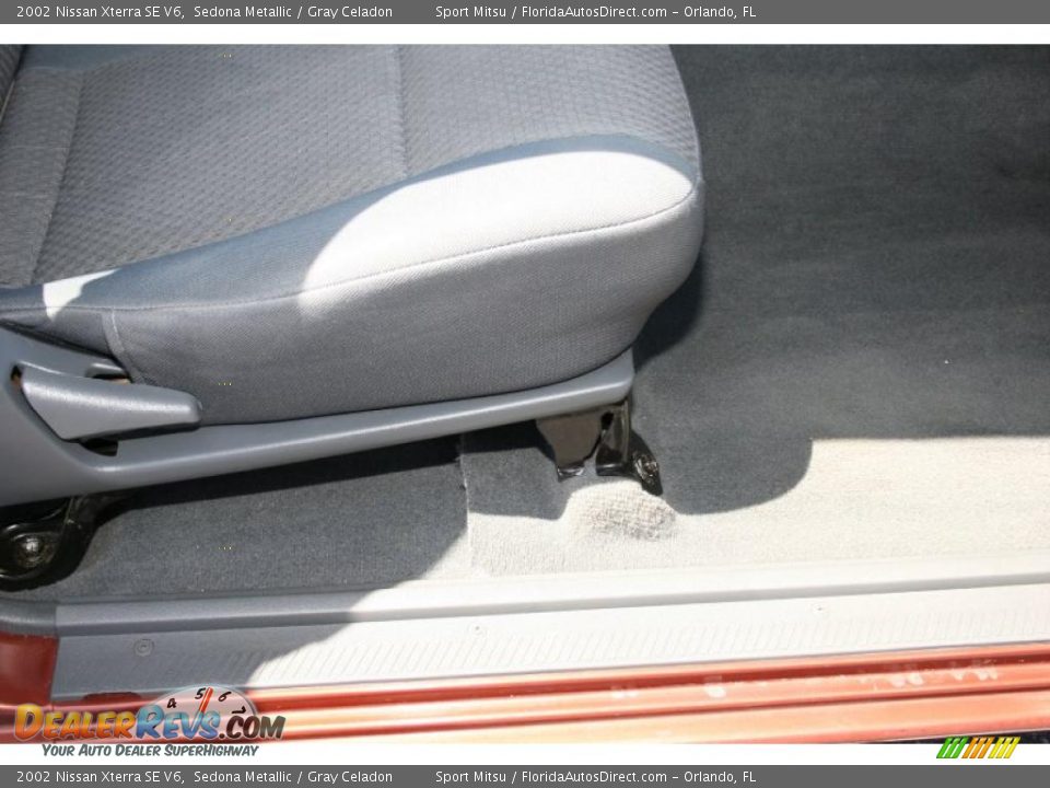 2002 Nissan Xterra SE V6 Sedona Metallic / Gray Celadon Photo #33