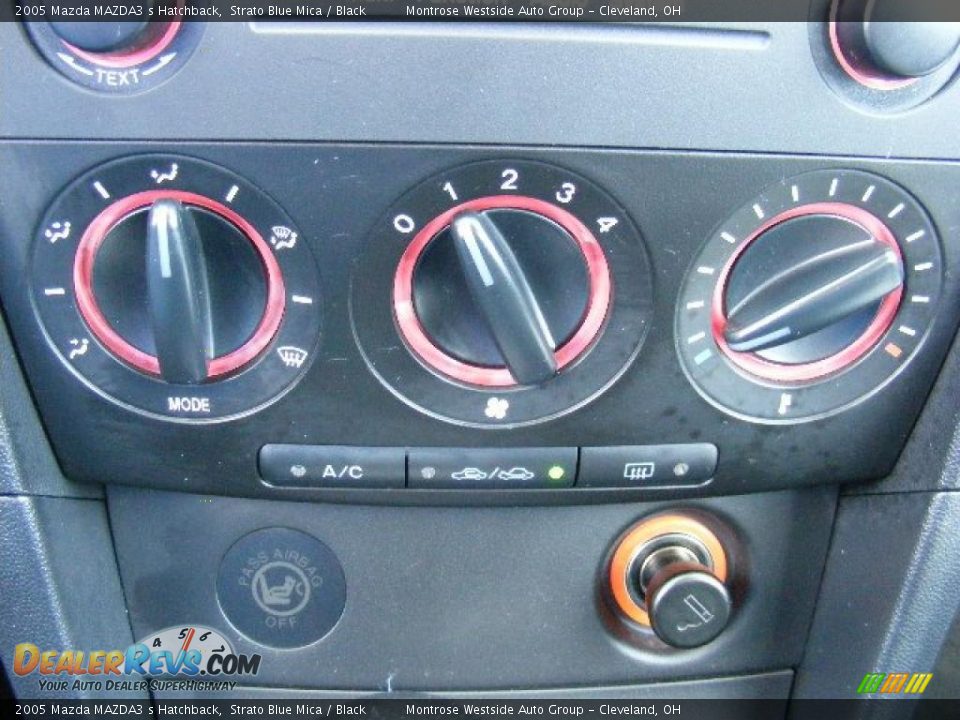 2005 Mazda MAZDA3 s Hatchback Strato Blue Mica / Black Photo #21