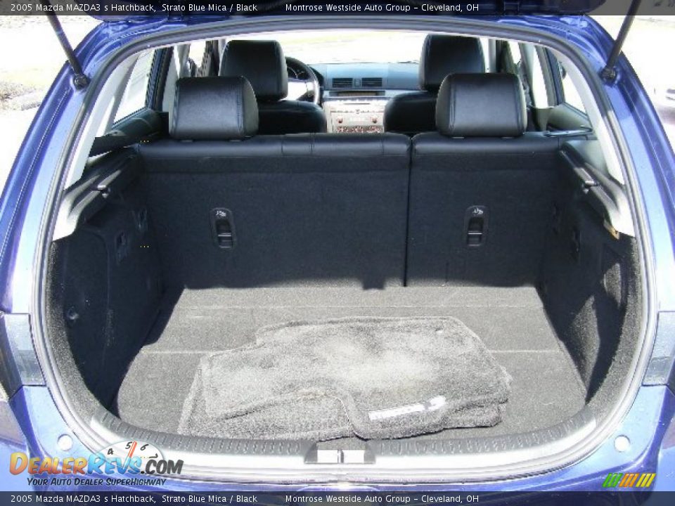 2005 Mazda MAZDA3 s Hatchback Strato Blue Mica / Black Photo #26