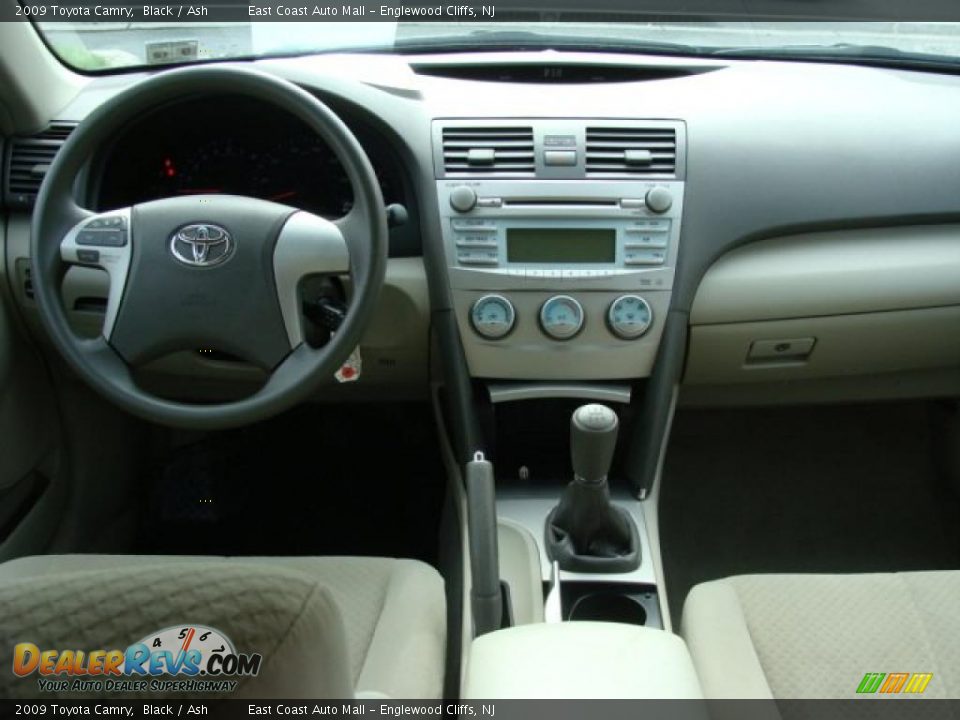 2009 Toyota Camry Black / Ash Photo #9