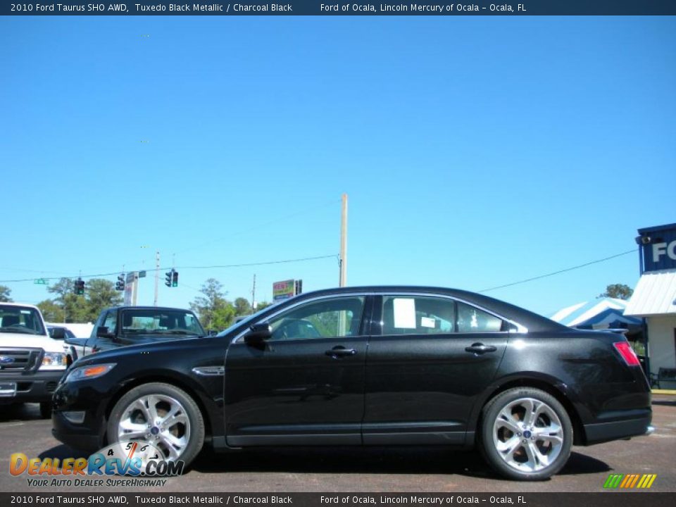 2010 Ford Taurus SHO AWD Tuxedo Black Metallic / Charcoal Black Photo #2