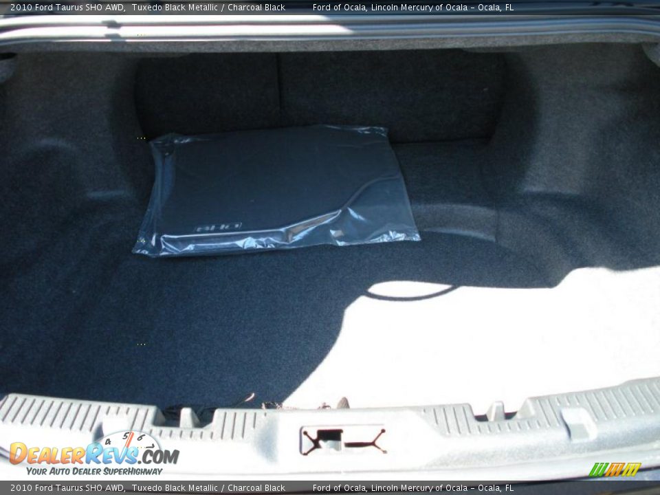 2010 Ford Taurus SHO AWD Tuxedo Black Metallic / Charcoal Black Photo #11