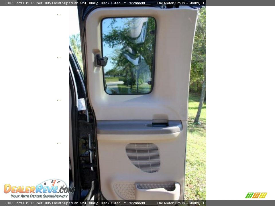 2002 Ford F350 Super Duty Lariat SuperCab 4x4 Dually Black / Medium Parchment Photo #34