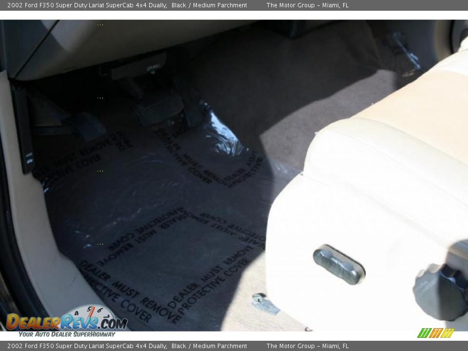 2002 Ford F350 Super Duty Lariat SuperCab 4x4 Dually Black / Medium Parchment Photo #35
