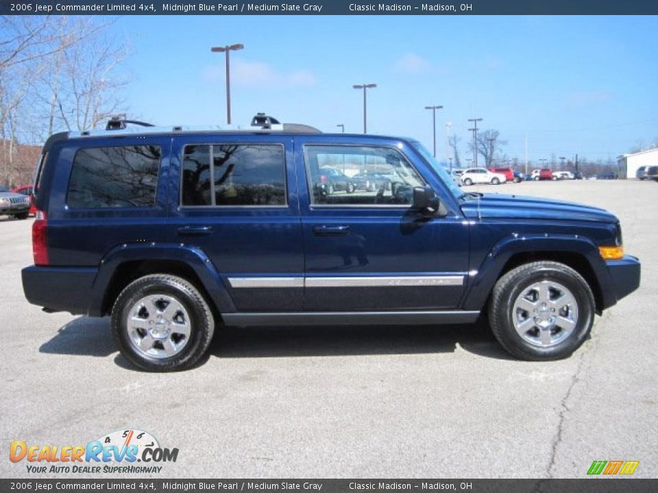 2006 Jeep Commander Limited 4x4 Midnight Blue Pearl / Medium Slate Gray Photo #4