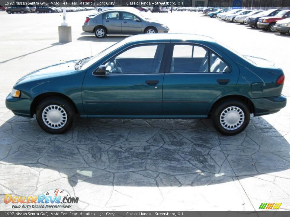 1997 Nissan Sentra GXE Vivid Teal Pearl Metallic / Light Gray Photo #4