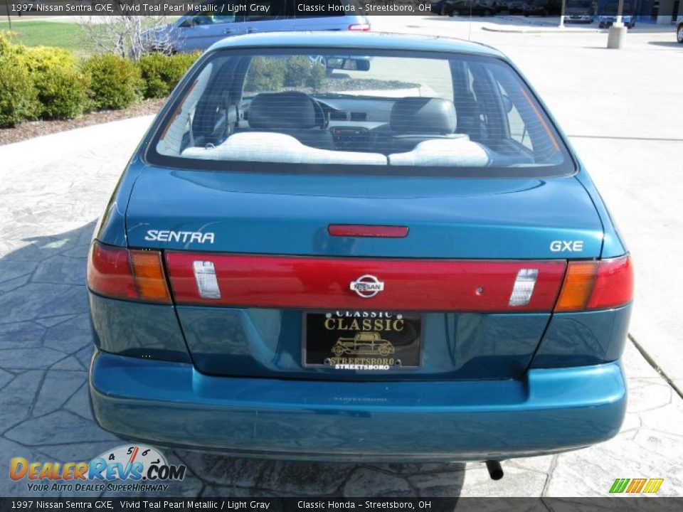 1997 Nissan Sentra GXE Vivid Teal Pearl Metallic / Light Gray Photo #6