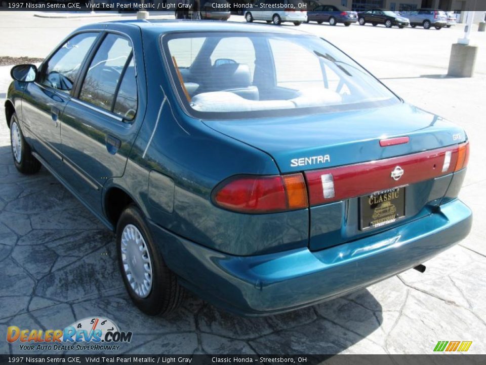 1997 Nissan Sentra GXE Vivid Teal Pearl Metallic / Light Gray Photo #7