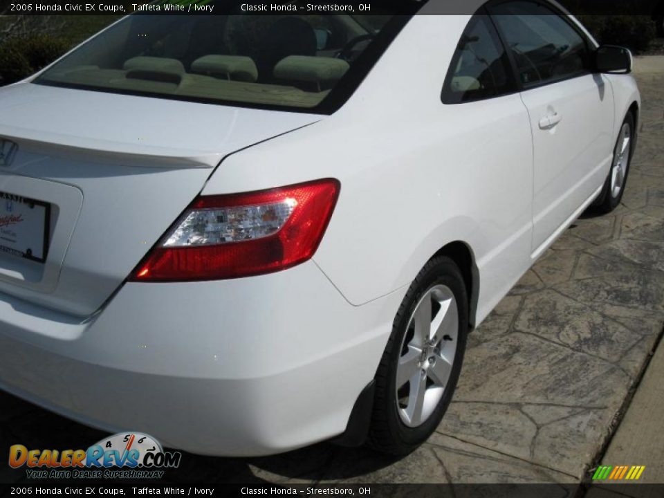 2006 Honda Civic EX Coupe Taffeta White / Ivory Photo #8