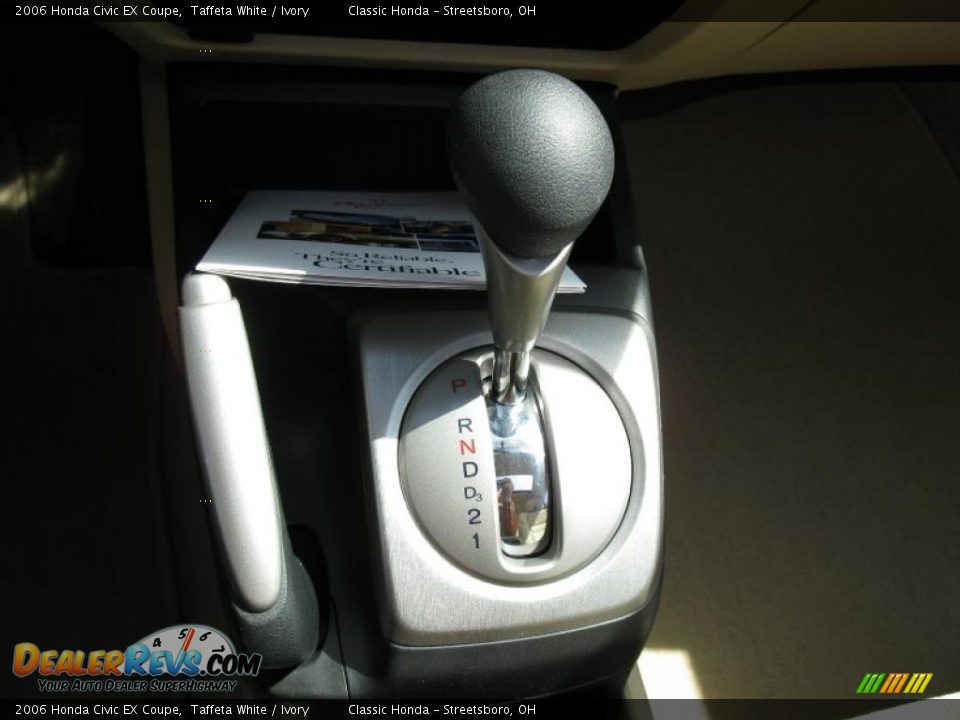 2006 Honda Civic EX Coupe Taffeta White / Ivory Photo #19