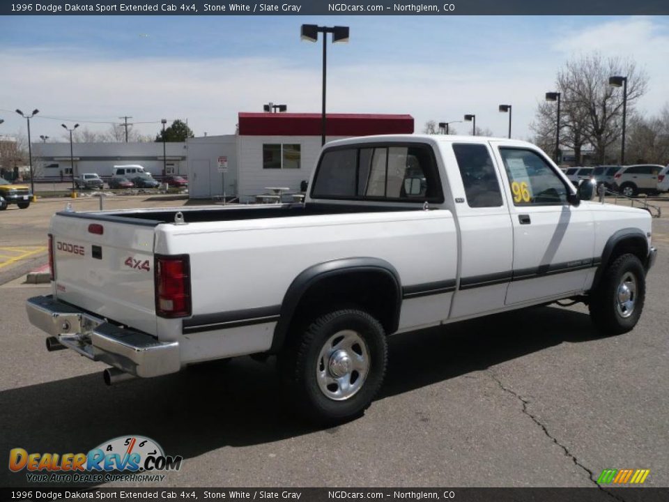 1996 Dodge Dakota Sport Extended Cab 4x4 Stone White / Slate Gray Photo #4