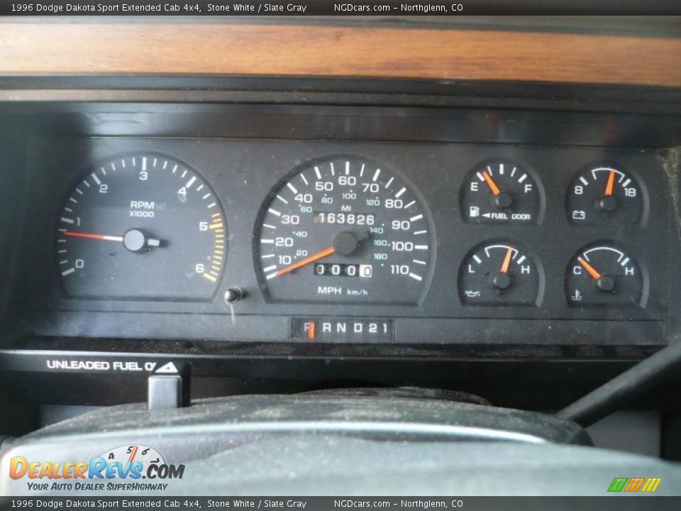 1996 Dodge Dakota Sport Extended Cab 4x4 Stone White / Slate Gray Photo #18