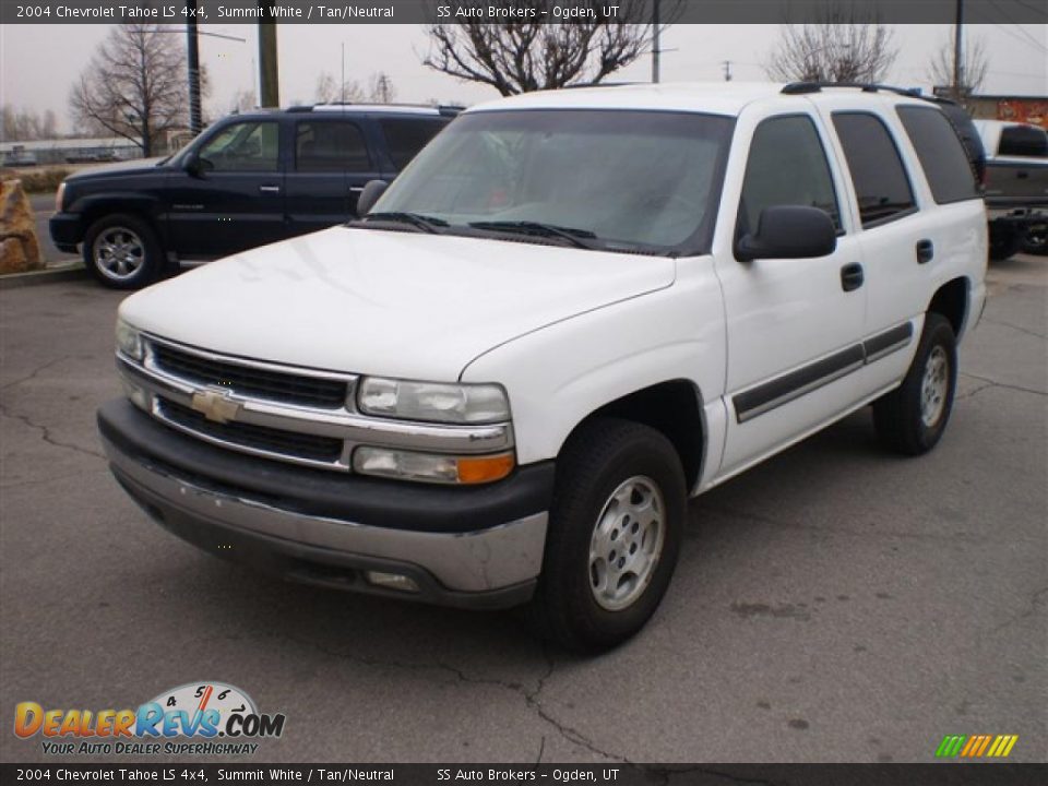 2004 Chevrolet Tahoe LS 4x4 Summit White / Tan/Neutral Photo #2