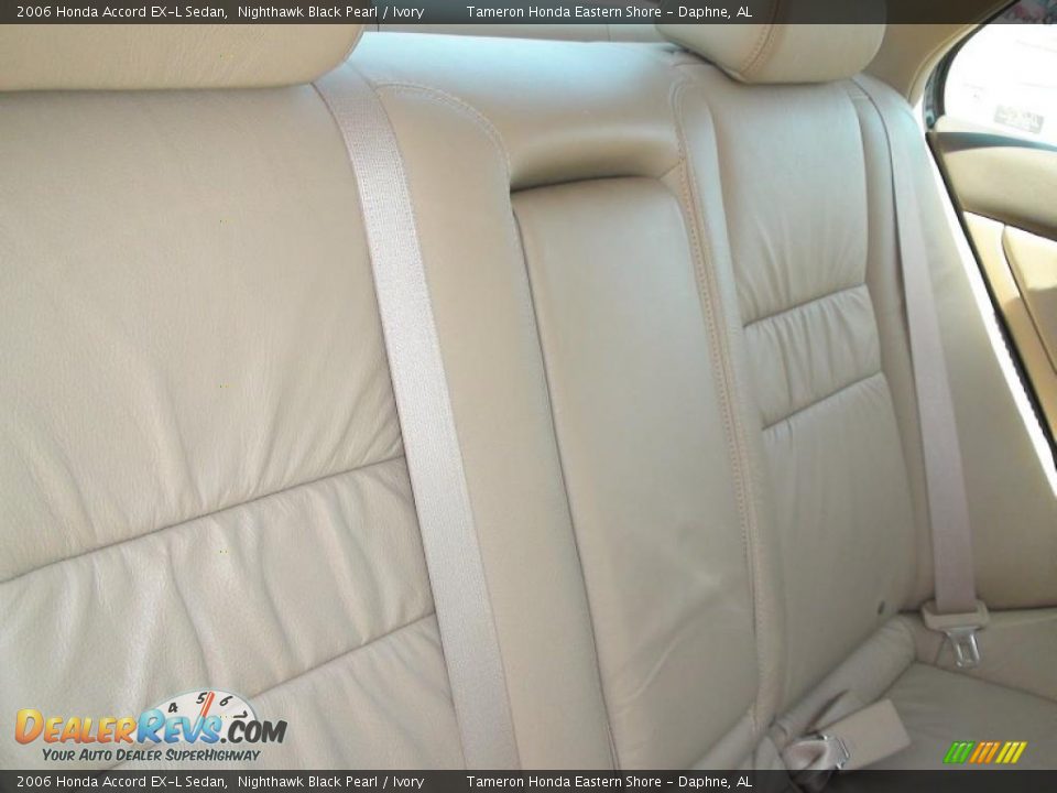 2006 Honda Accord EX-L Sedan Nighthawk Black Pearl / Ivory Photo #30