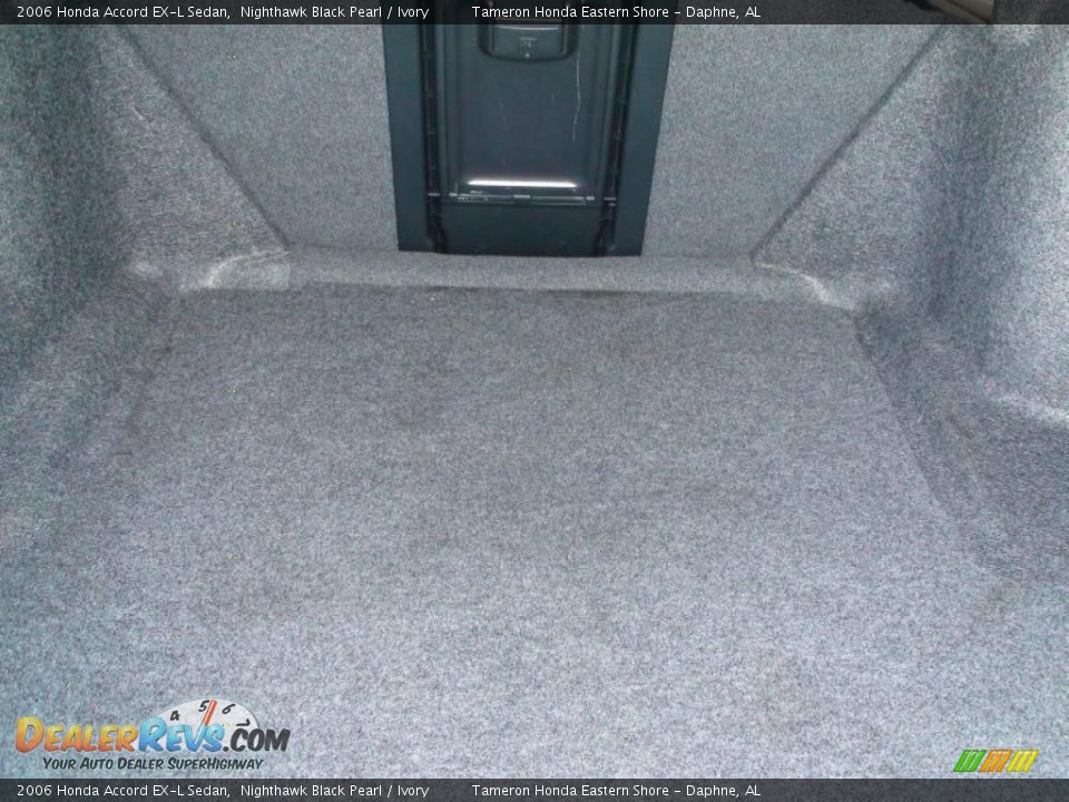 2006 Honda Accord EX-L Sedan Nighthawk Black Pearl / Ivory Photo #31