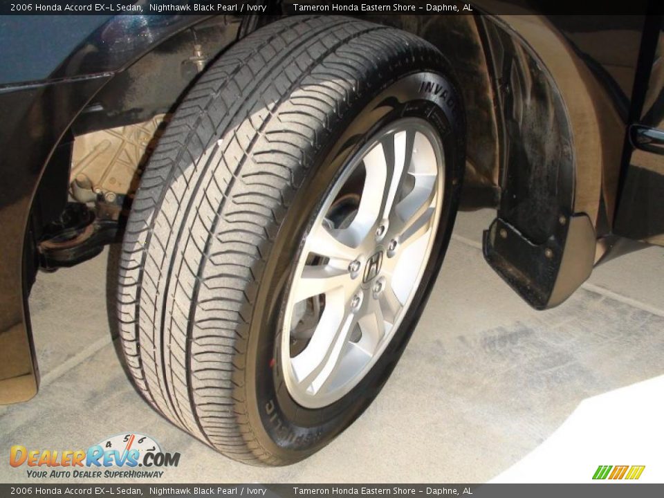 2006 Honda Accord EX-L Sedan Nighthawk Black Pearl / Ivory Photo #33