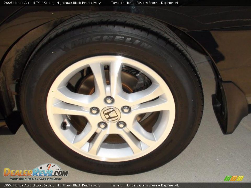 2006 Honda Accord EX-L Sedan Nighthawk Black Pearl / Ivory Photo #36