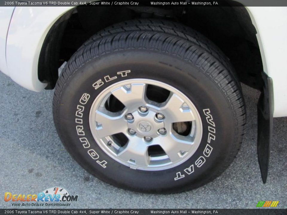 2006 Toyota Tacoma V6 TRD Double Cab 4x4 Super White / Graphite Gray Photo #3