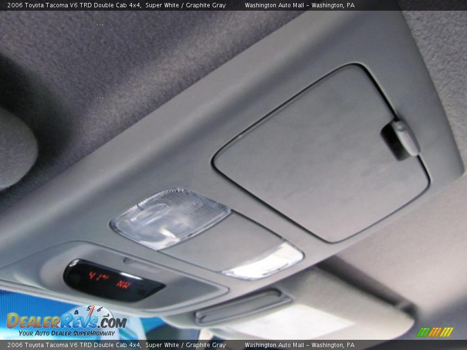 2006 Toyota Tacoma V6 TRD Double Cab 4x4 Super White / Graphite Gray Photo #18