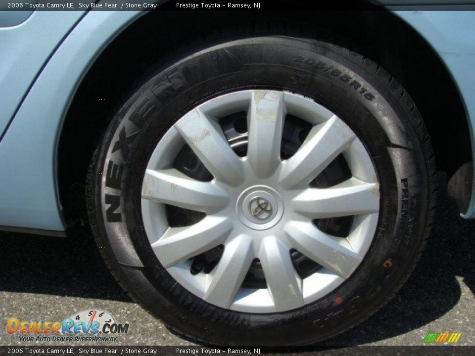 2006 Toyota Camry LE Sky Blue Pearl / Stone Gray Photo #14