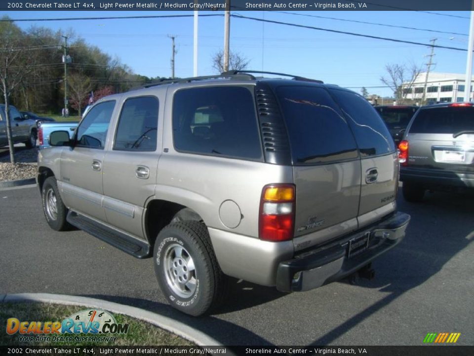 2002 Chevrolet Tahoe LT 4x4 Light Pewter Metallic / Medium Gray/Neutral Photo #3