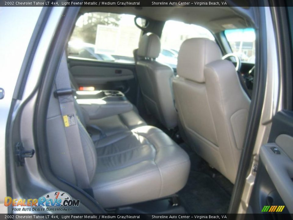 2002 Chevrolet Tahoe LT 4x4 Light Pewter Metallic / Medium Gray/Neutral Photo #11
