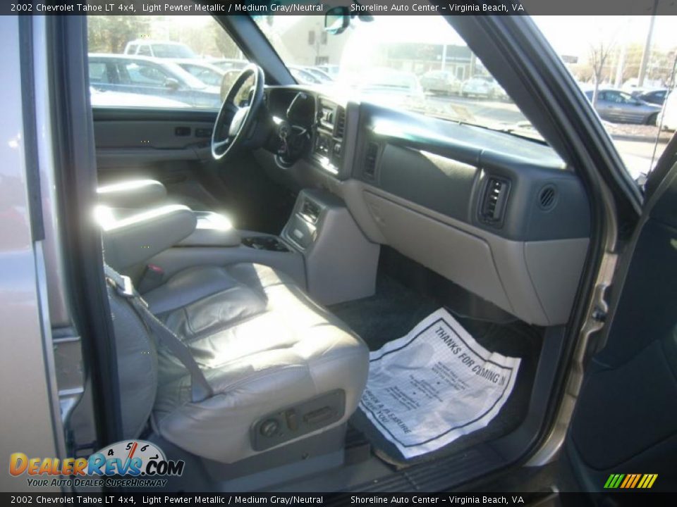 2002 Chevrolet Tahoe LT 4x4 Light Pewter Metallic / Medium Gray/Neutral Photo #12