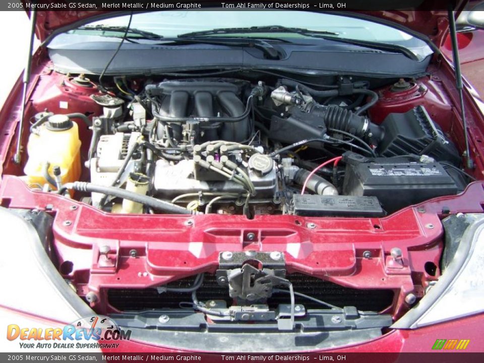 2005 Mercury Sable GS Sedan Merlot Metallic / Medium Graphite Photo #14
