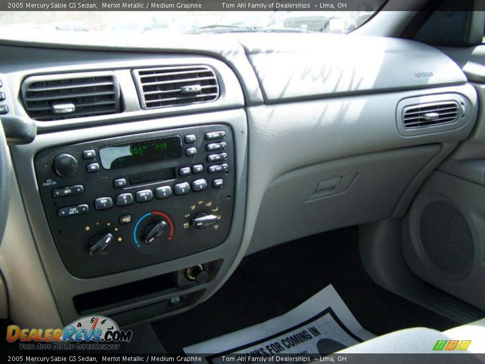 2005 Mercury Sable GS Sedan Merlot Metallic / Medium Graphite Photo #17