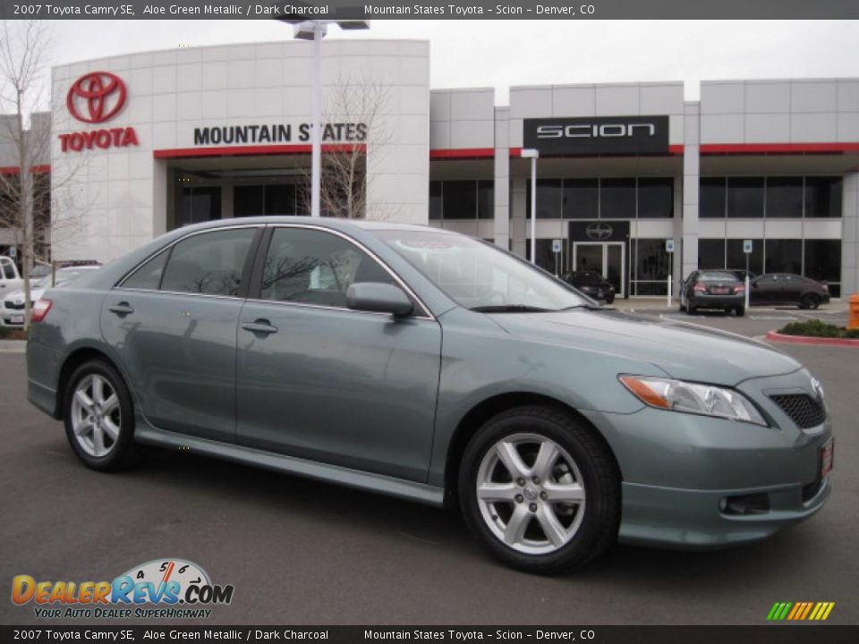 2007 Toyota Camry SE Aloe Green Metallic / Dark Charcoal Photo #1