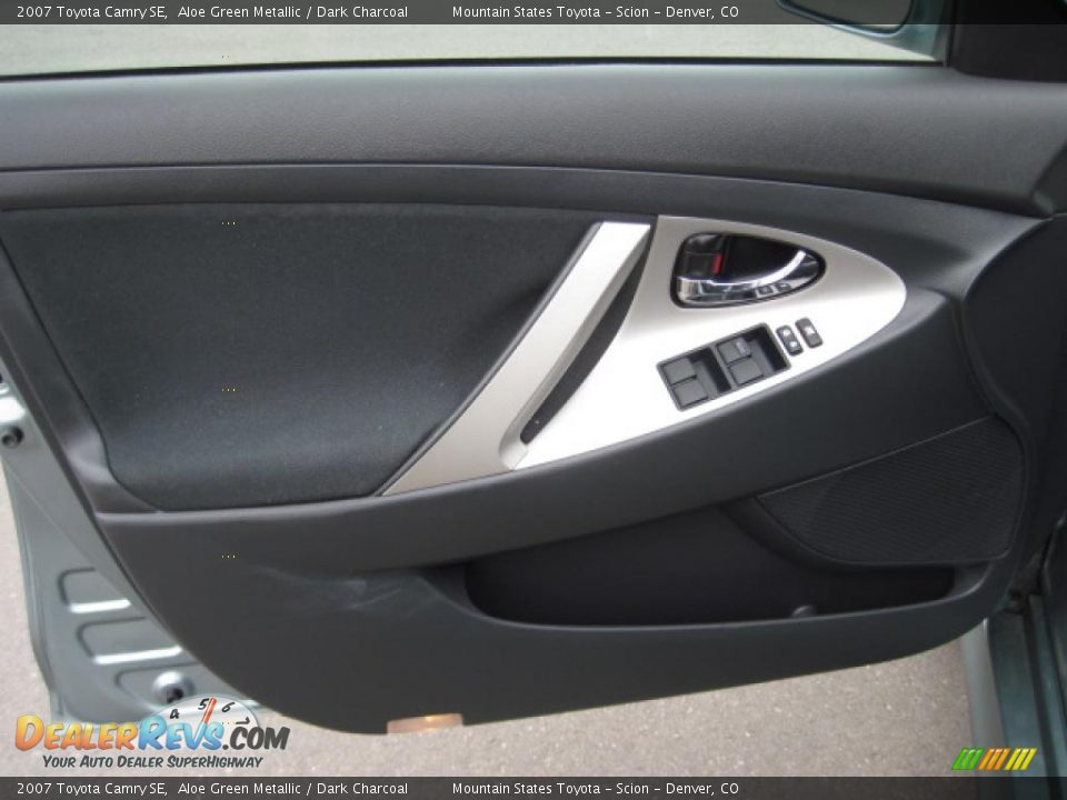 2007 Toyota Camry SE Aloe Green Metallic / Dark Charcoal Photo #7